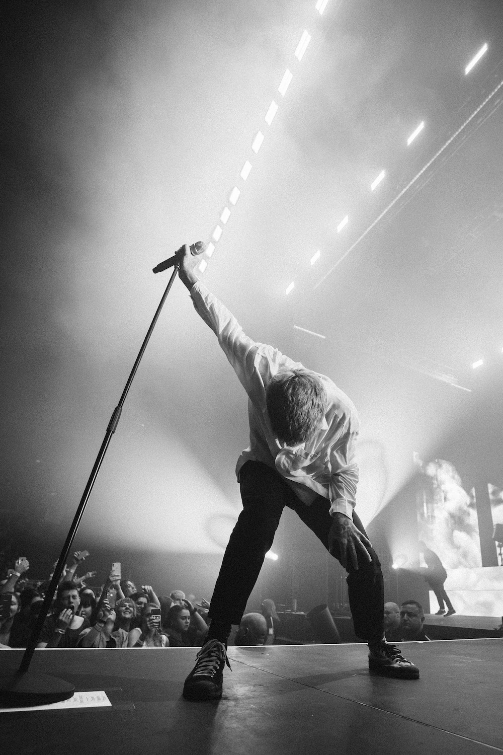 BMTH 19
