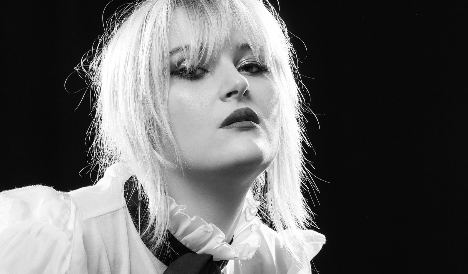 Listen: Siobhan Cotchin - How Does it Feel