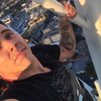 Next article: Steve-O broadcasts 100ft crane climb to Facebook live, is now arrested