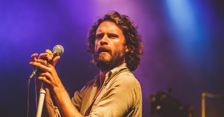 Video: Father John Misty - Chateau Lobby #4 (In C For Two Virgins)
