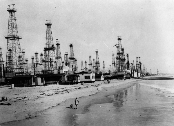 drilling texas tea golden state visual history californias oil industry 14