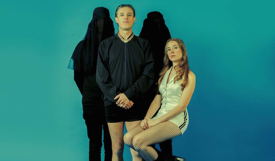 Text Message Interview: Janet Planet of Confidence Man