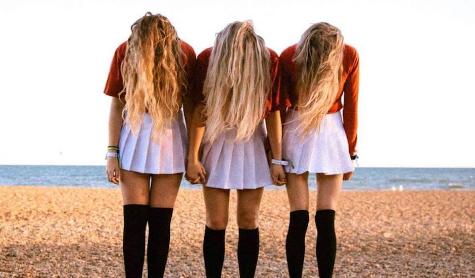 Introducing London grunge-pop trio Hey Charlie and their debut EP, Young & Lonesome
