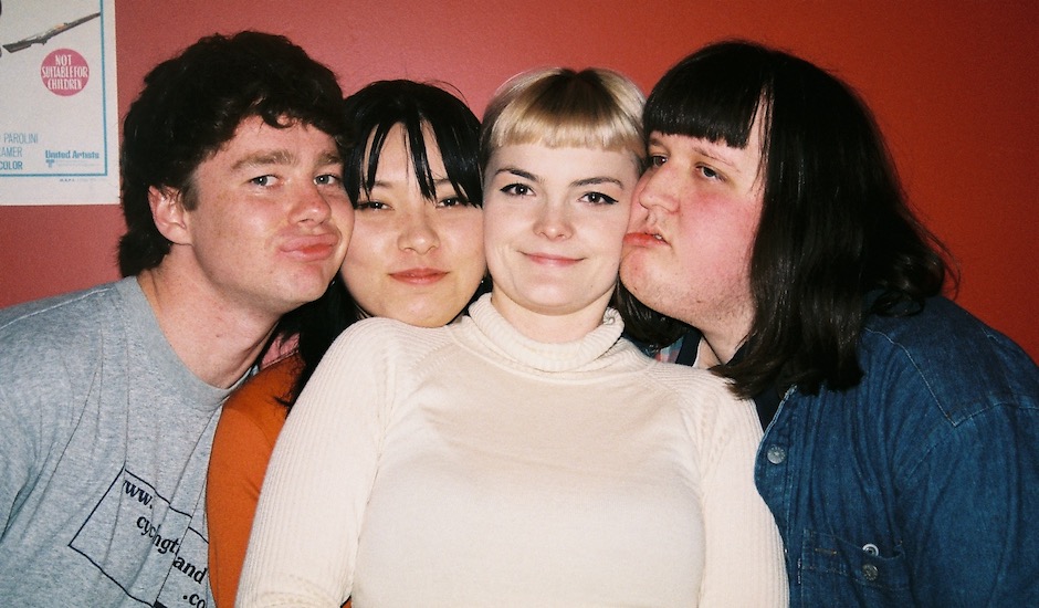 Exclusive: Dive into the charming af new EP from Melbourne's pting, 'beep beep'