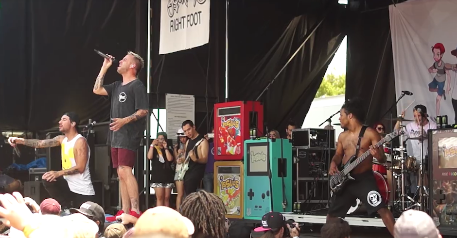Celebrate Go!'s release today watching Issues open their Warped set with the Pokemon theme song 