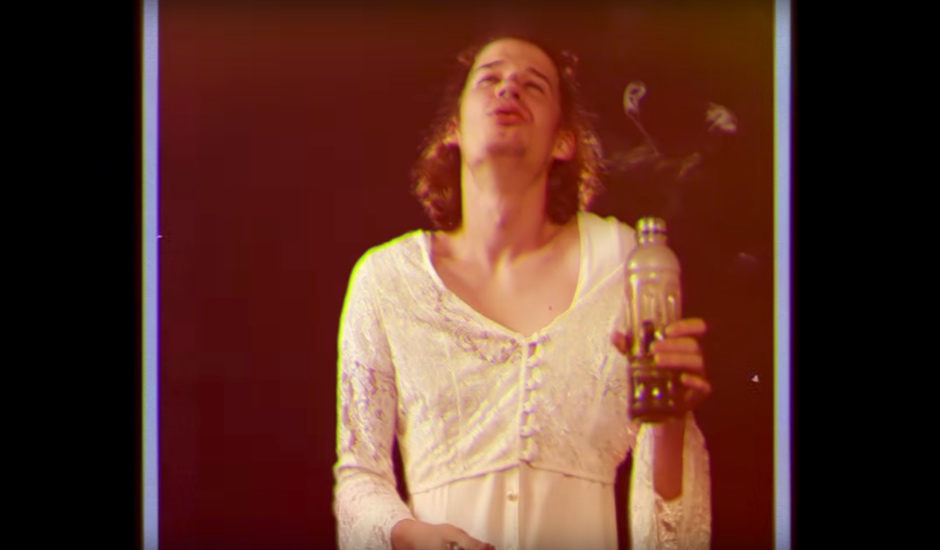 Premiere: The Durries video clip for Marlboro Gold is everything we hoped