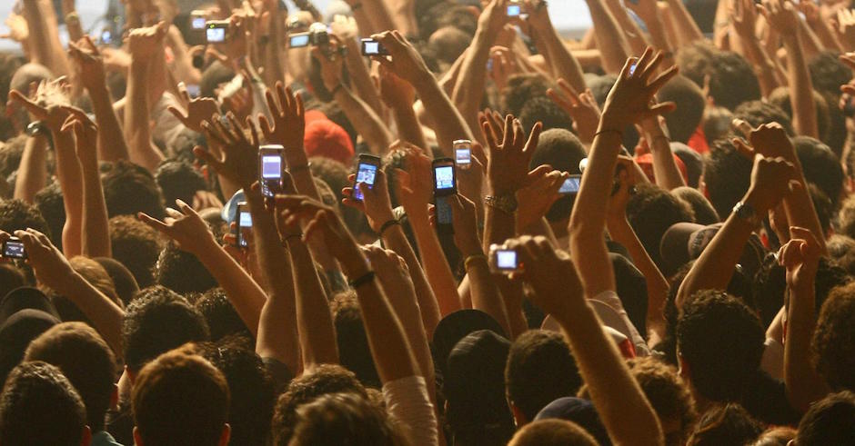 Apple wants to stop you filming at concerts with new patent