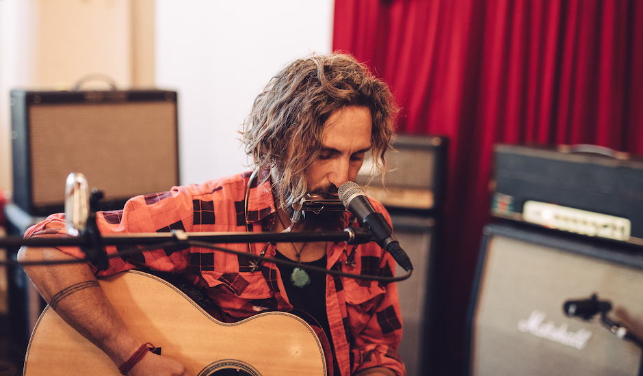 Live Sessions: John Butler - Miss Your Love
