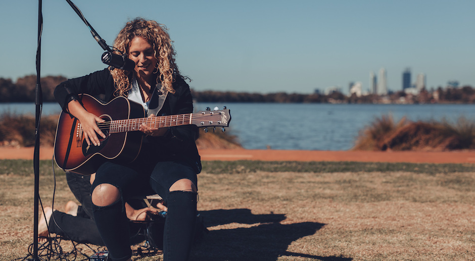 Live Sessions: Sydnee Carter - It's Alright