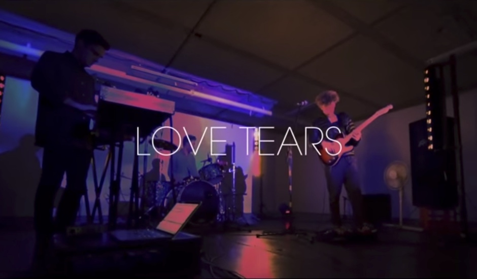 Premiere: World's End Press - Love Tears (Live At Goodtime Studios)